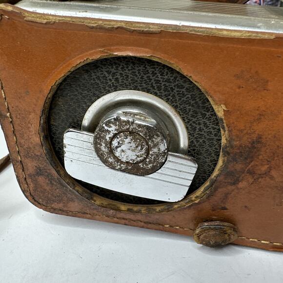 Kodak Brownie Turret f/1.9 8mm  Vintage Movie Camera Leather Case 1940s - Picture 2 of 10